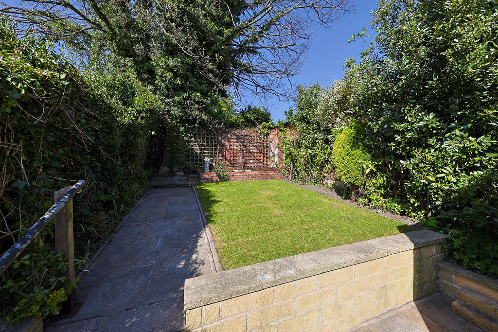 Lower Grove Road